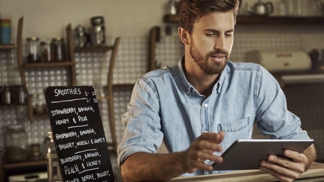 ada empat cara yang bisa lo lakukan terkait menanggapi kritik dari konsumen. empat cara itu termasuk ke dalam service recovery